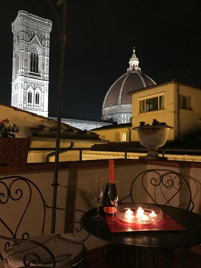 Romantic Terrace Apartment Florence Exterior photo