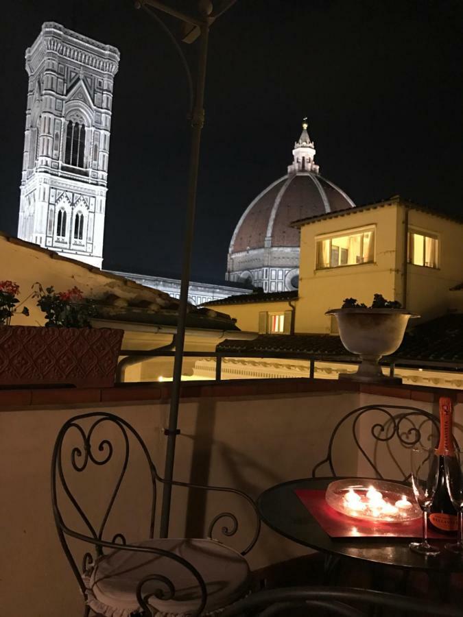 Romantic Terrace Apartment Florence Exterior photo